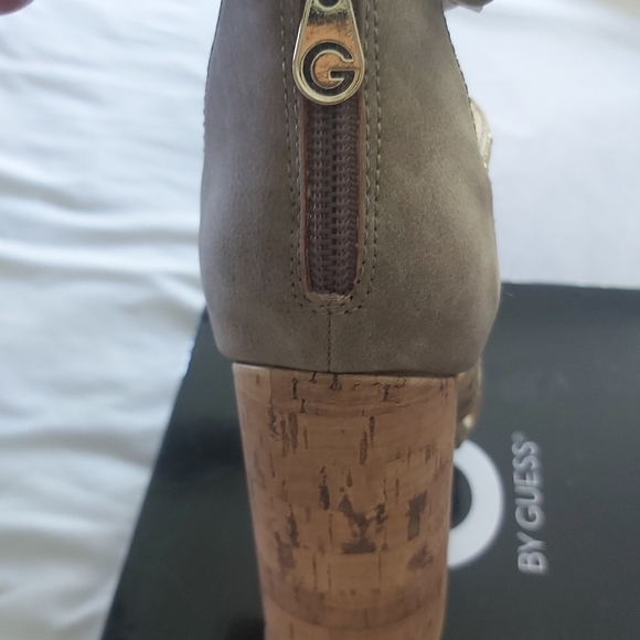 Women's thick high heels sandal - Picture 3 of 4